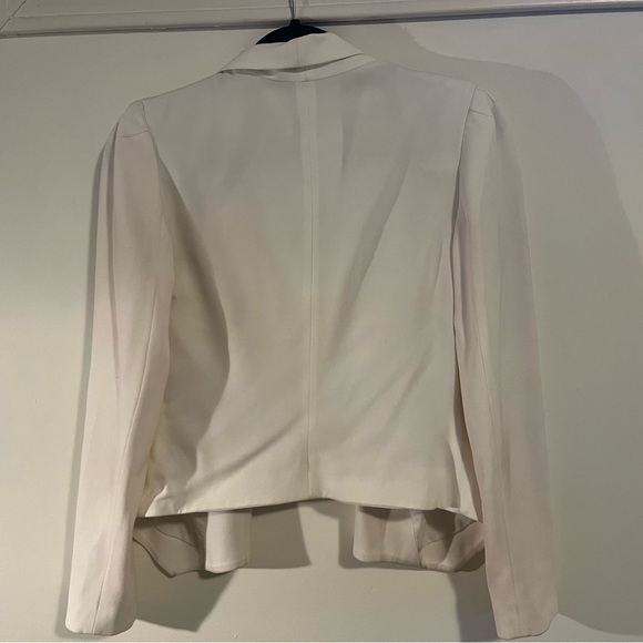 White Aritzia Barbaton blazer - Picture 2 of 5